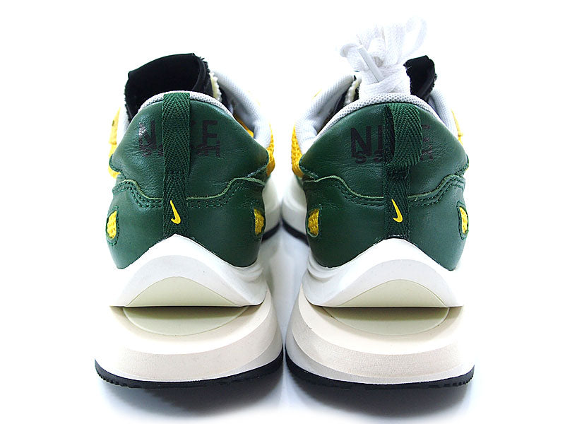 NIKE x sacai VAPORWAFFLE "Tour Yellow Stadium Green"