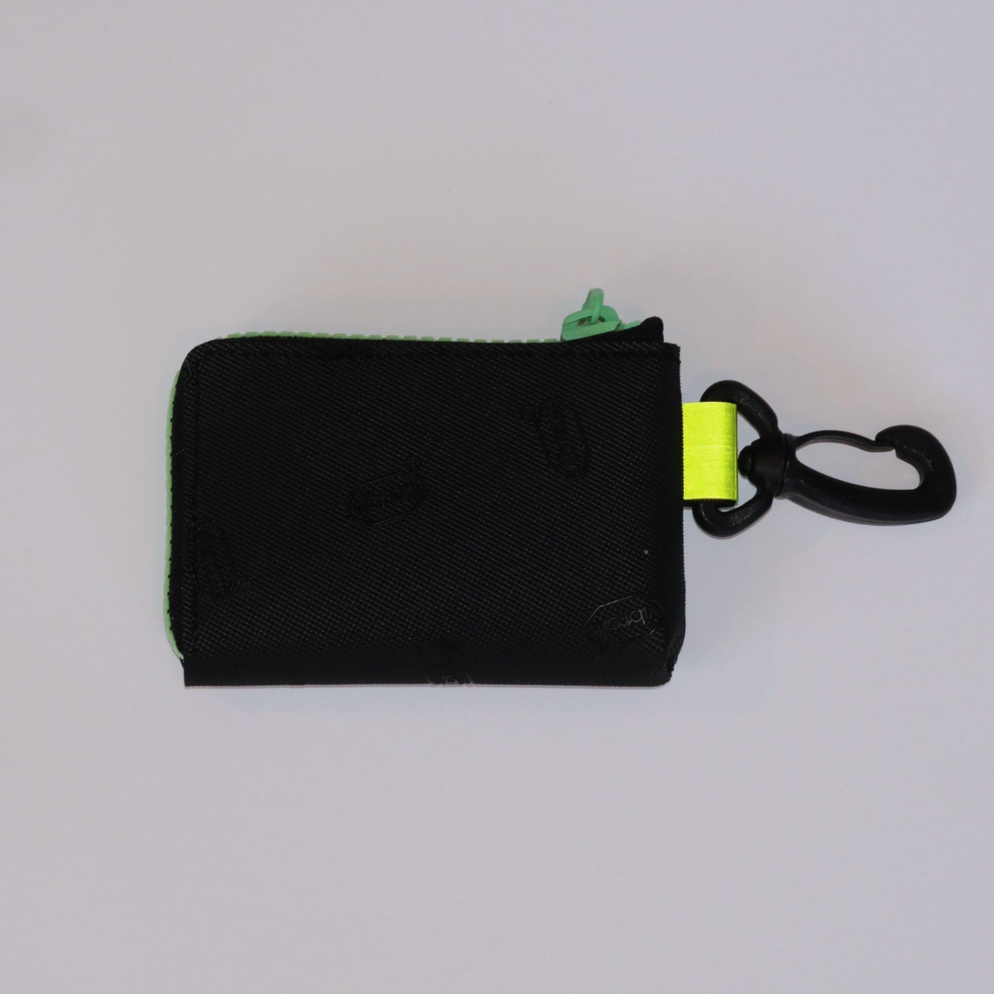【SHIP NOW】Vibram card wallet with green zip "ROCK"