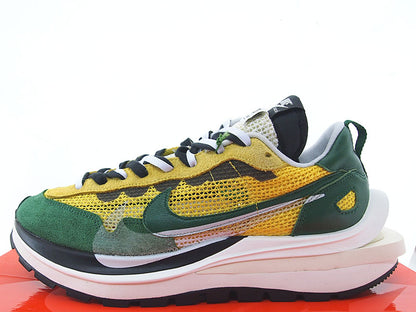 NIKE x sacai VAPORWAFFLE "Tour Yellow Stadium Green"