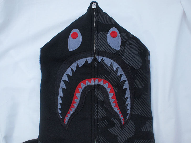 A BATHING APE 'REFLECTION CAMO SHARK FULL ZIP HOODIE' Shark Parka Reflection Camouflage Monkey Camo Black Black Size L BAPE A Bathing Ape